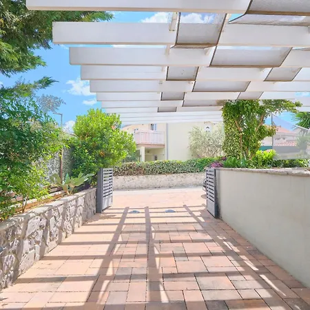 Apartment Sunshine Trogir