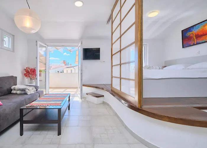 Sunshine Apartment